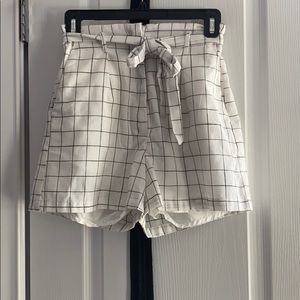 Gingham Flowy shorts